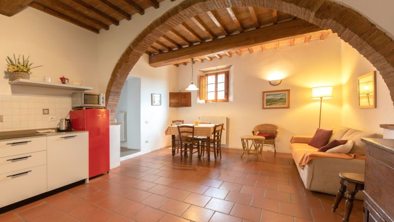 Apartment Leccio - 90sqm - Independent heating - Free WiFi - 4 beds